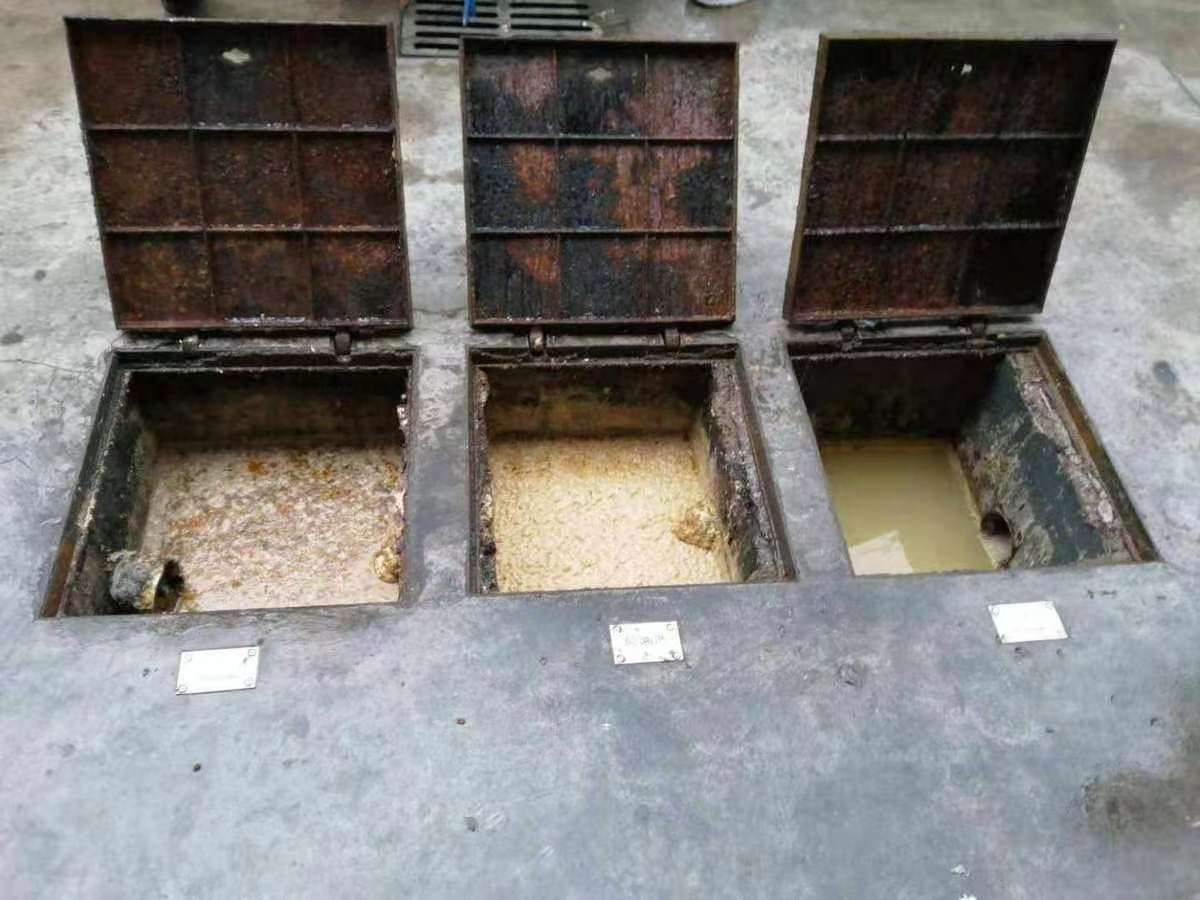 蒋湖农场清理隔油池-污水池清掏