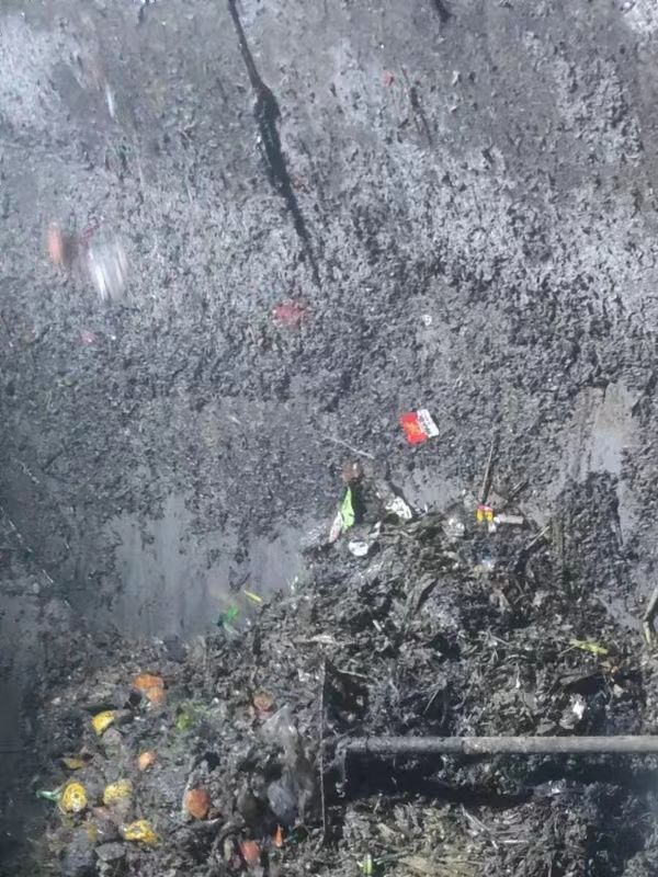 蒋湖农场污水池清理